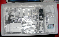 Tamiya Nissan Skyline GT-R V-spec II R34 1:24 Model Kit ~ NEW! lot