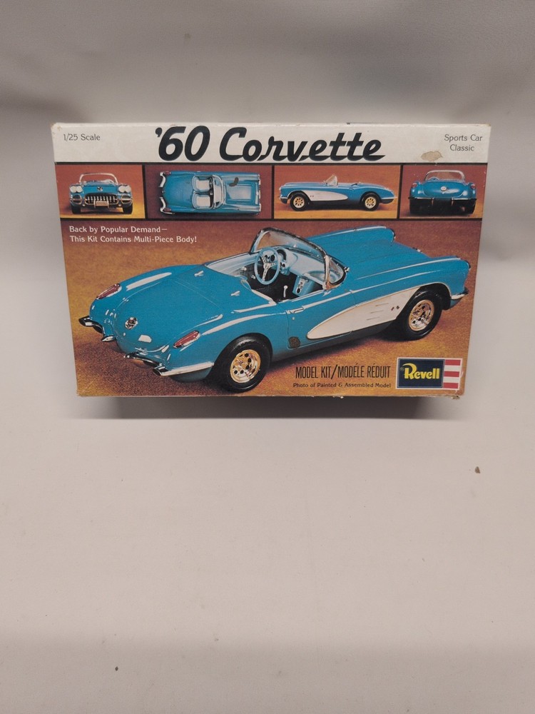 Revell 1960 Corvette Sports Car Classic 1/25 Model Kit H-1203 New Open Box