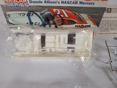 Mercury Cyclone #21 Donnie Allison MPC 1:25 Model Kit # 1-1704 Sealed Parts Bags