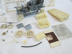 Vintage 1976 Gabriel 1909 Model T Touring metal model car kit no. 26442