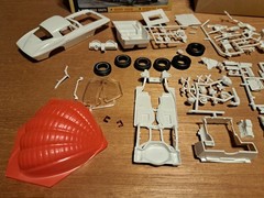 VINTAGE MPC 1965 CORVETTE STING RAY 1/25 SCALE MODEL KIT – GREAT CONDITION!!!!!!