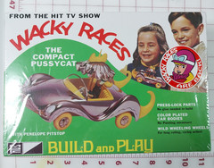 New MPC 1/32 Wacky Races: Compact Pussycat (Snap) MPC934 Sealed Penelope Pitstop