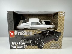 AMT ProShop 1967 Ford Mustang GT Model Car Kit 1:25 Scale