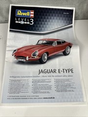 Revell Car Kit 1/24 Scale Jaguar XK-E (E-Type) Plastic Model Kit 85-4509