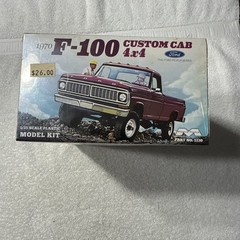 70 FORD F-100 CUSTOM CAB 4×4 PICKUP 360 V8 1970 F/S Plastic Model