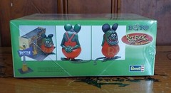 Ed “BIG DADDY” Roth Revell RAT FINK w/Diorama Plastic Model Kit “CRAZY Painter”