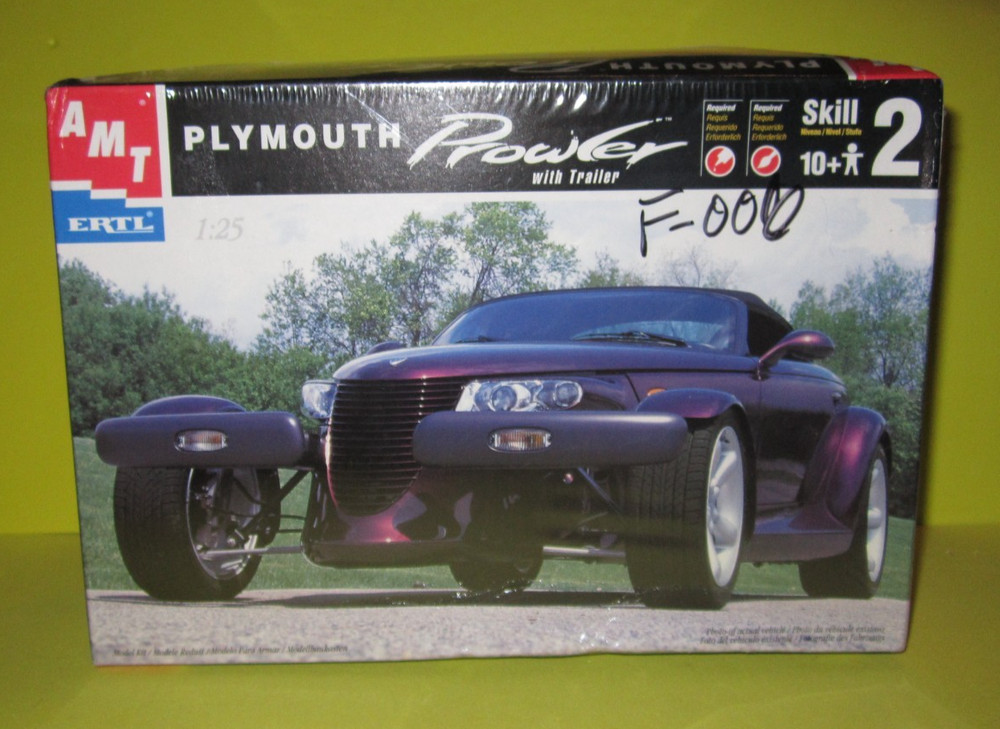 AMT Plymouth Prowler With trailer Kit # 8588 Factory Sealed Dented Box 1:25