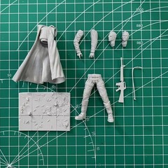 1/24 Scale Resin Figure Model Kit Coating Male Agent Unassembled, Unpainted Kit