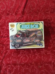 M10A Sealed MPC FORD VAN “JUKE BOX” Vintage 1980 Model Car Kit #1-0439