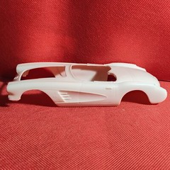 Body Shell & Frame 1960 Chevy Corvette 1:25 Scale Model Car Part MPC