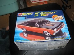 MIB 1967 Chevelle SS 396 California Wheels Series in 1/25 scale by Revell – 2004