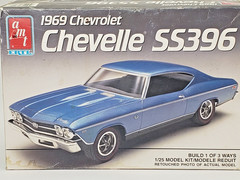 (2) AMT Ertl 1/25 Model Kits 6202/6559 Open Box- 69 Chevelle SS396 68 Camaro Z28