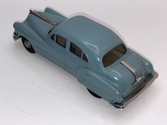 AMT 1951 Pontiac Chieftain Eight Sedan 1/26 Wind-Up Promo LIGHT BLUE/GRAY VF+