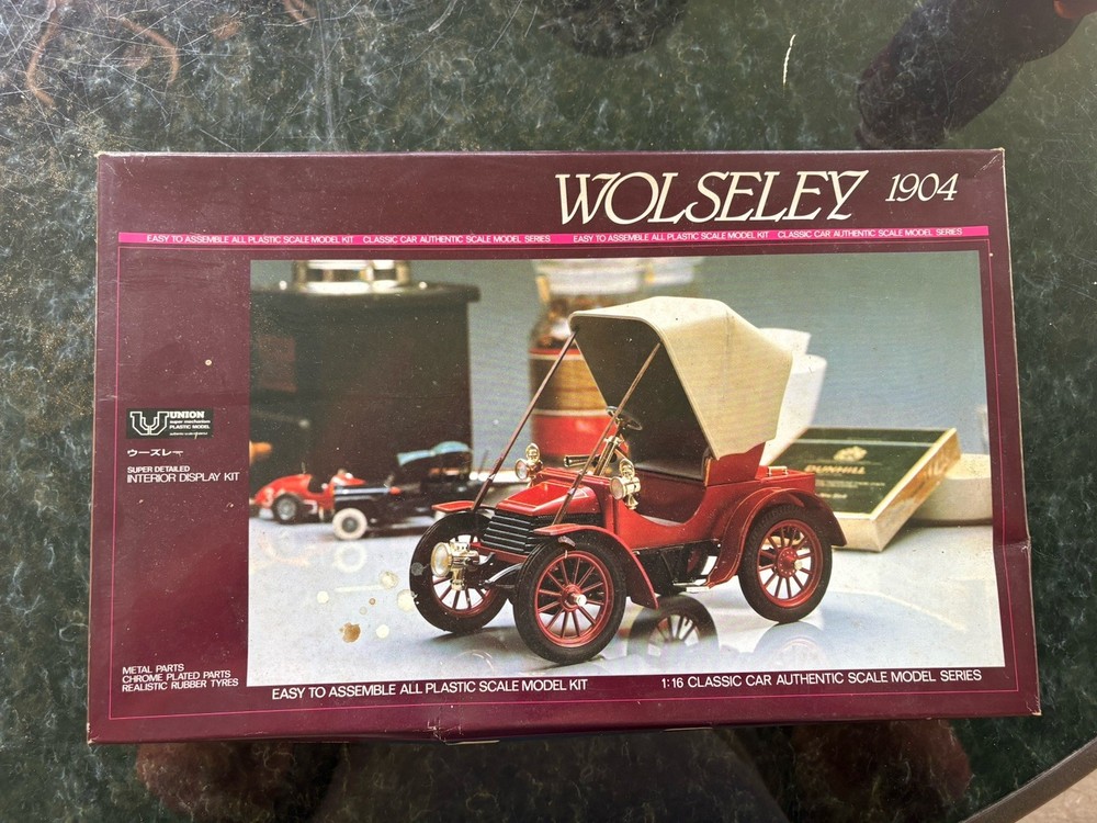 Union 1904 Wolseley 1/16 Scale Model Classic Kit Opened Box