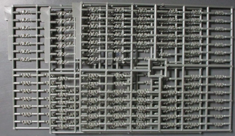 DRAGON 1/35 GERMAN Sd Kfz 164 Nashorn – Tracks from Kit No. 6001