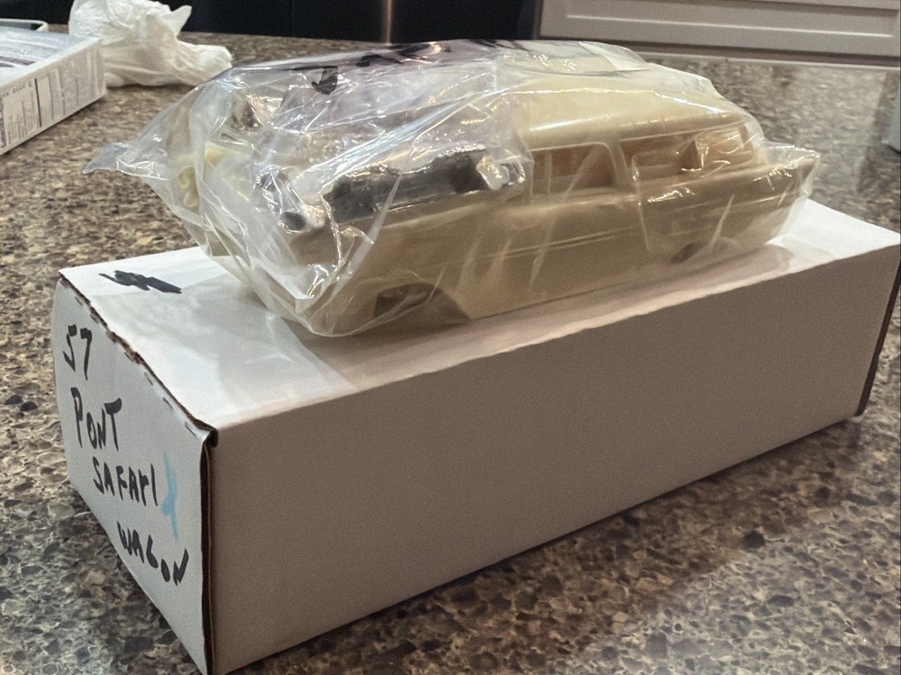 R & R RESIN 1957 PONTIAC SAFARI WAGON RESIN KIT! CIRCA 90’s-2000’s! VMCP!