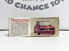 AMT 1972 GMC STEPSIDE PICKUP MODEL TRUCK 1:25 Model #T409 *Read*