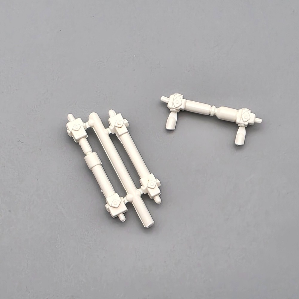 AMT/ERTL 1/25 Kenworth T600A Parts Kit Bash Driveshafts