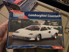 Vintage 1995 MONOGRAM Lamborghini Countach 1:24 Model Car Kit Intact Inside