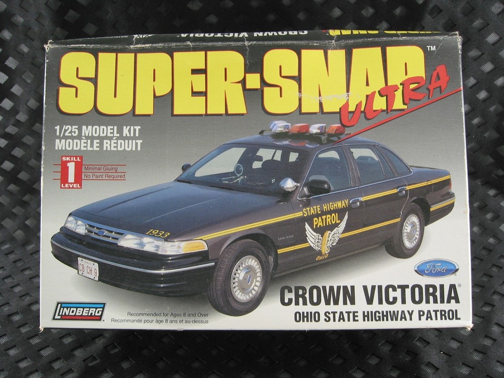 1997 Lindberg Super-Snap 72713 CROWN VICTORIA OHIO STATE HIGHWAY PATROL 1:25 NIB