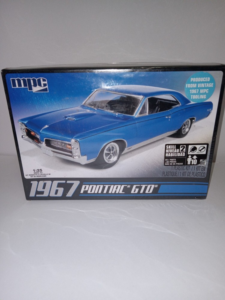 MPC 1967 Pontiac GTO 1:25 Scale Model Building Kit Skill Level 2 New