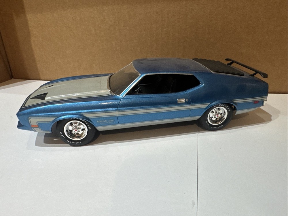 1971 Ford Mustang Boss 351 1/25 Scale Built Model. Free Shipping