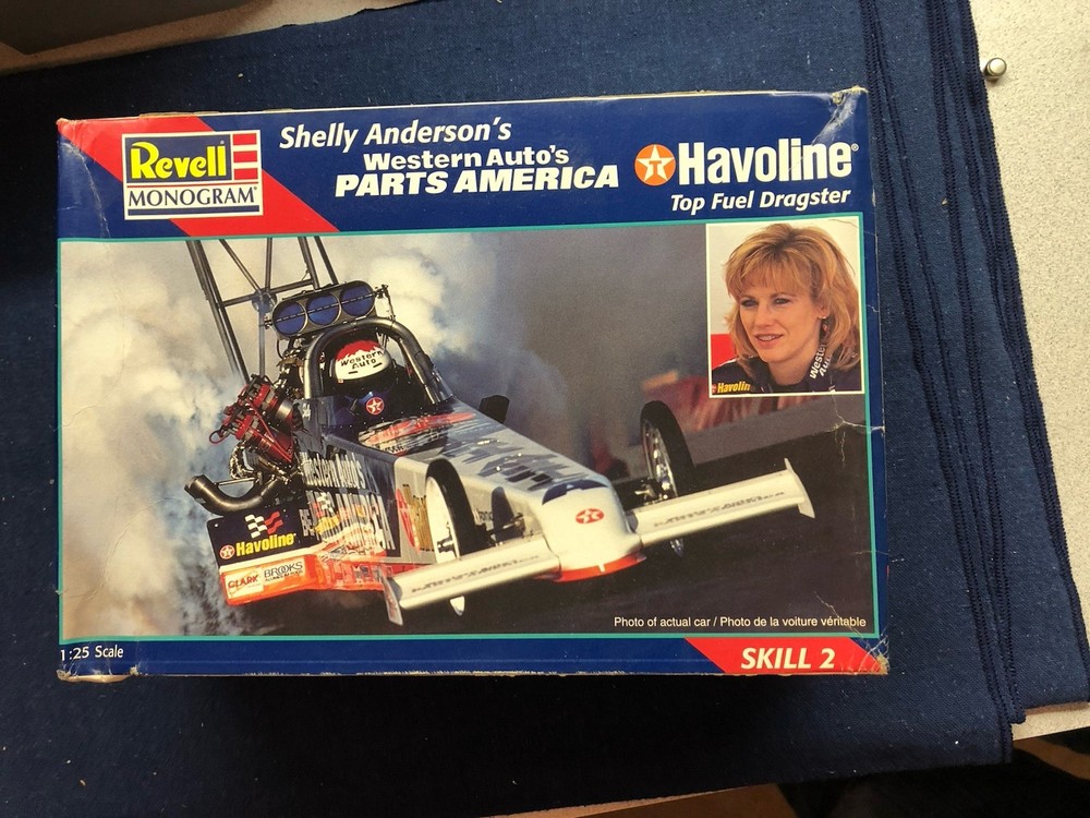 Revell Shelly Anderson Western Auto Top Fuel Dragster Kit#7651 Opened complete