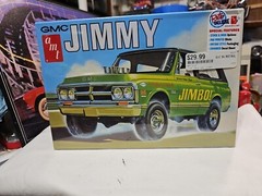 AMT 1972 GMC Jimmy 1:25 Scale Plastic Model Kit BEAUTIFUL VERY NICE TRUCK