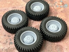 1/24 Scale: 18-Inch “80’s Ford F-250” Wheels W/ Mud Tires; Jeep, Resin 1/25