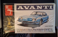 1:25 Vintage AMT 1964 Studebaker Avanti 3 in 1 kit molded in white NICE!