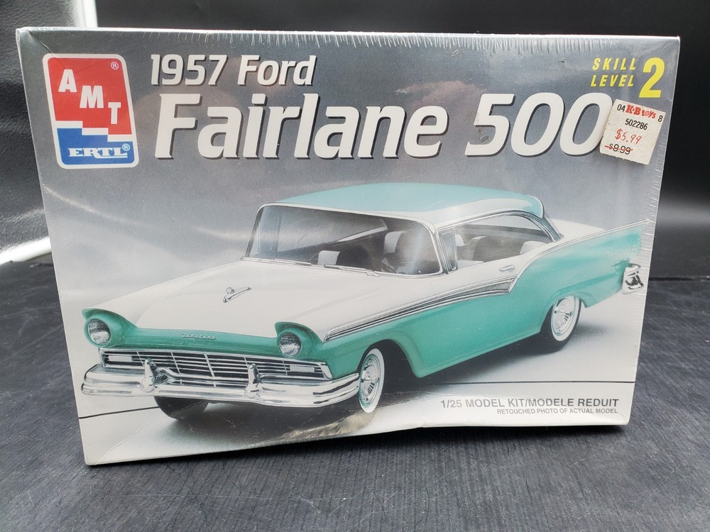 🚦🔥AMT/Ertl 1957 Ford Fairlane 500 Vintage 1993 1:25 Model Kit NEW SEALED #8028