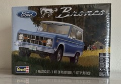 Sealed 1:25 Scale Ford Bronco Plastic Model Kit (Skill 5) – Revell #85-4320