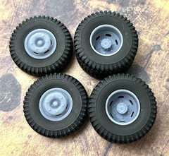 Resin 1/24 Scale: 15-inch “6-Slot Sprinter”Dually Wheels W/Commercial Truck Tire