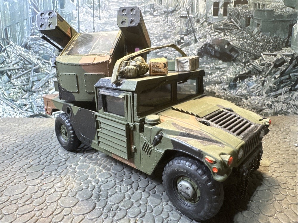 Rare AFV Club AF35358 Built 1/35 AN/TWQ-1 Avenger Hummer Air Defense System Nice