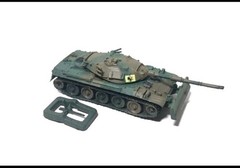 Takara 1/144 World Tank Museum Ser. 5 Panzertales JGDF Type 74 Green Camo Model