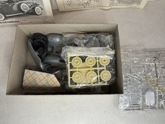 Vintage Hubley Metal Model Kit 1932 Chevrolet ROADSTER #682K-350 -Open Box