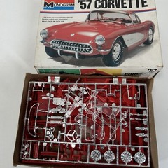 Monogram 1957 Corvette 1/25 Scale Model Kit 2227 Stock or Custom Vtg Car 1977