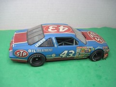 AMT Ertl 6728 1/25 Richard Petty’s #43 STP Pontiac Grand Prix Built up Nicely