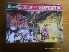 Revell Outlaw Robin Hood Fink 7622 Vintage Model Car Kit