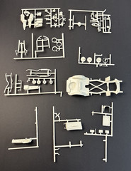 AMT 1964 Studebaker-Avanti Modern Classic T413 1:25 Model Kit Open Box