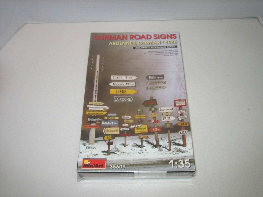 MiniArt 1/35 35609 German Road Signs Ardennes Germany 1945 plastic model kit