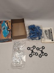 Revell 1960 Corvette Sports Car Classic 1/25 Model Kit H-1203 New Open Box
