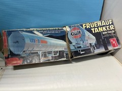 1/25 AMT FRUEHAUF TANGER UNION OR GULF OIL READ MODEL CAR KIT OPEN