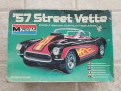 MONOGRAM 2283 1/24 scale Kit ’57 STREET VETTE Open Box, sealed bags