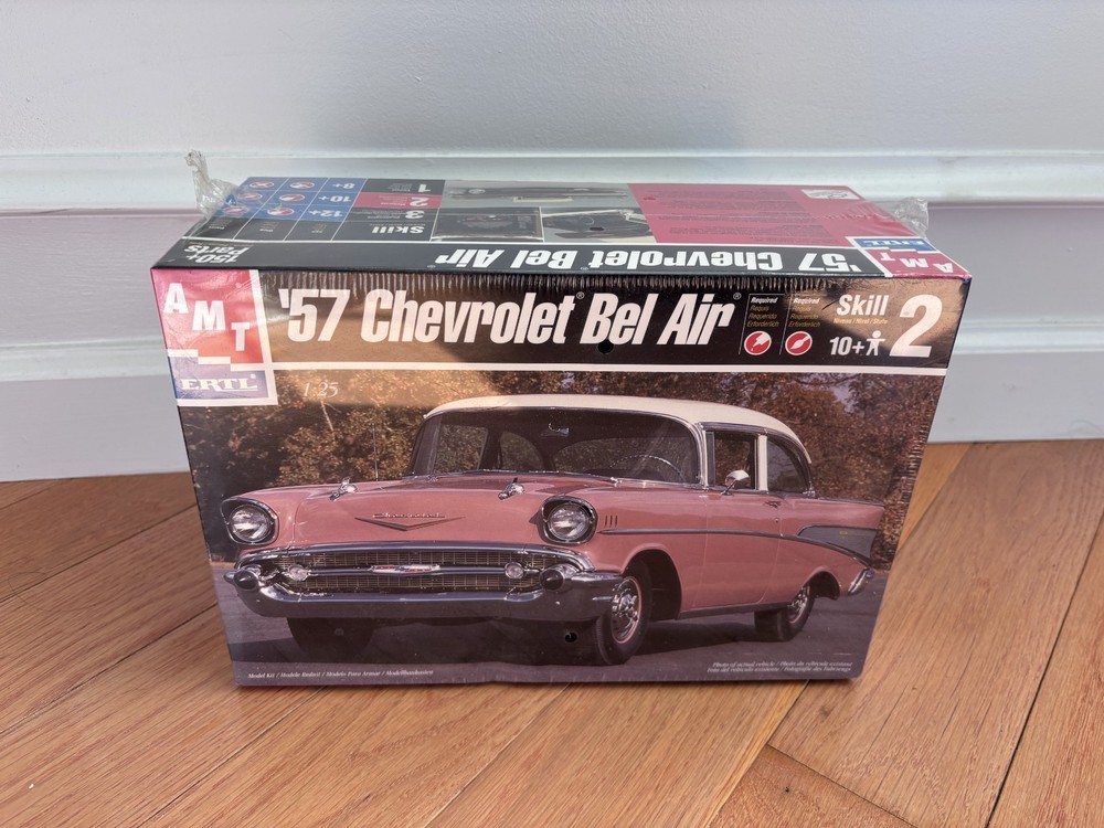 AMT ERTL Pro Shop 1:25 Scale Model Kit Contents Sealed 57 Chevrolet Bel Air NIB
