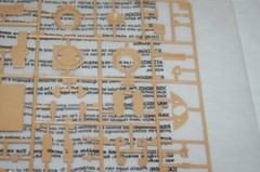 1/35 PARTS SPRUE C FROM ESCI LAV-25 TUA IN SEALED BAG LAUNCHER & HULL PARTS