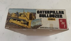 amt CATERPILLAR BULLDOZER D8H 1/25 Model T818 Vintage Open Box Read Description
