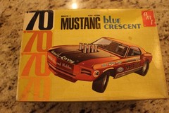 AMT Y729-200 MUSTANG MACH 1 BLUE CRESCENT