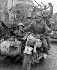 1/35 German motorcycle BMW R75 with Sidecar WWII Italeri 0315 Plastic Model kit