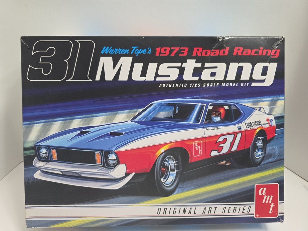 AMT Original Art Series Warren Tope 1973 Road Racing Mustang 1:25 Kit AMT896/12